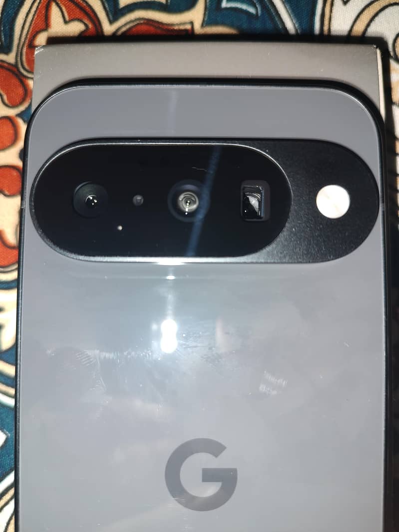 Google Pixel 10 3