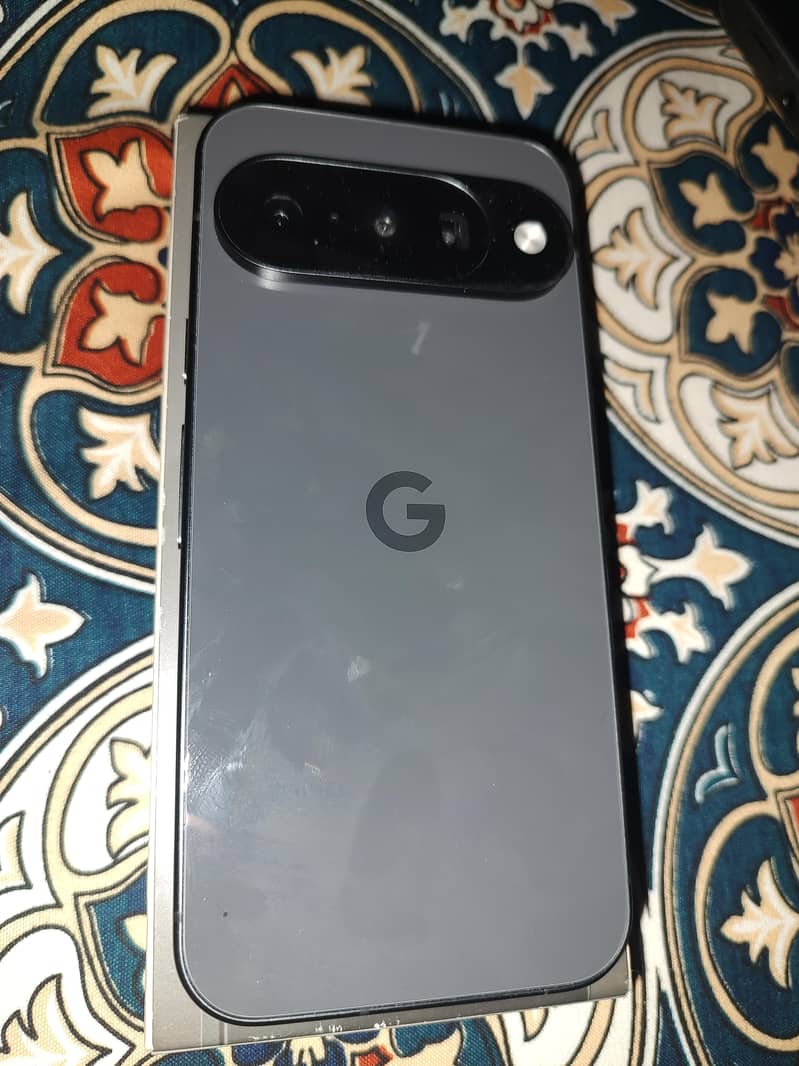 Google Pixel 10 5