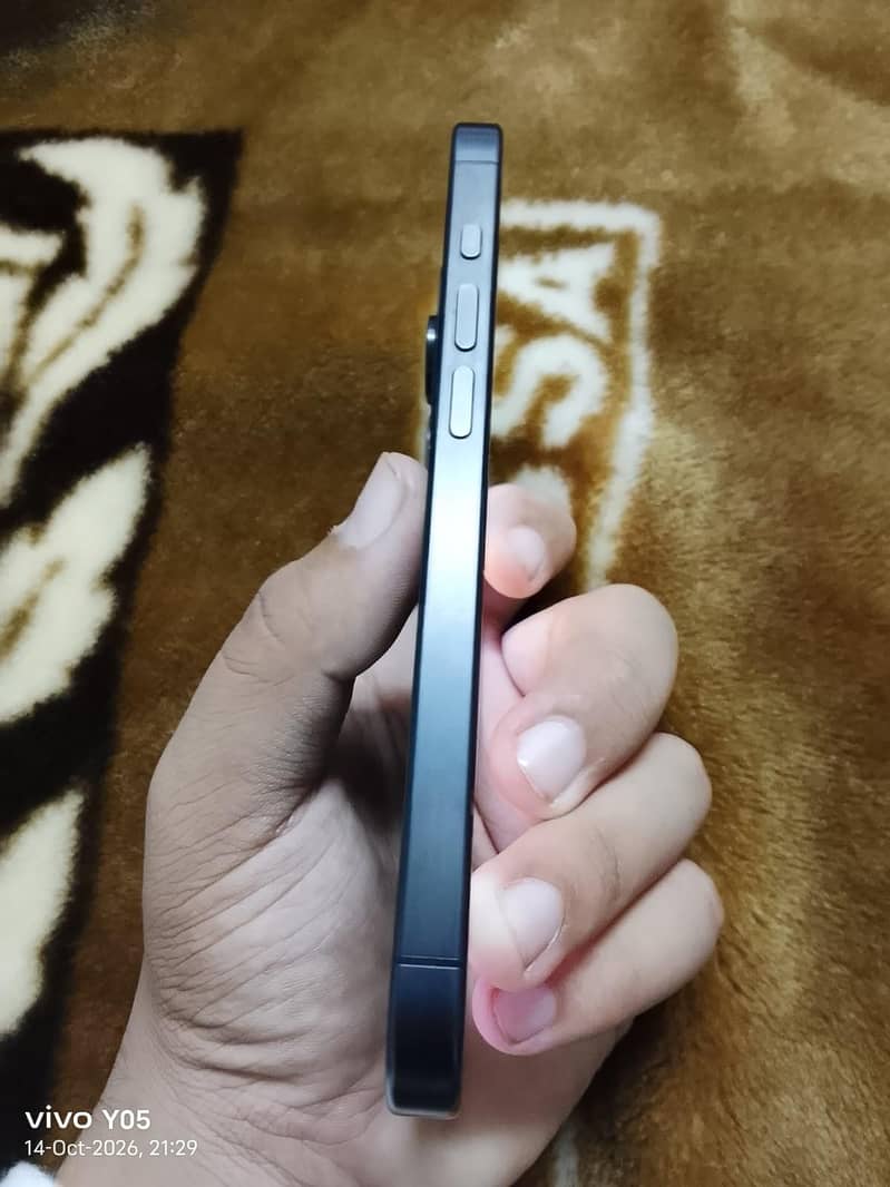Apple iPhone 15 Pro 7