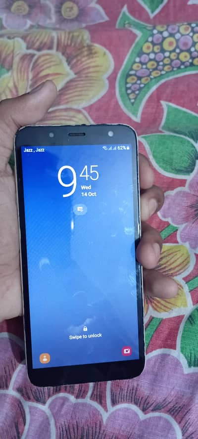 Samsung Mobile J6