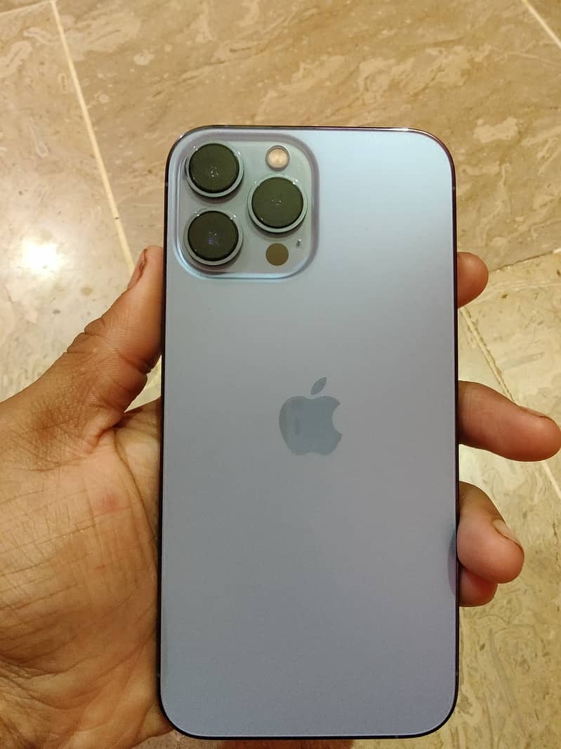 Apple iPhone 13 Pro Max 3