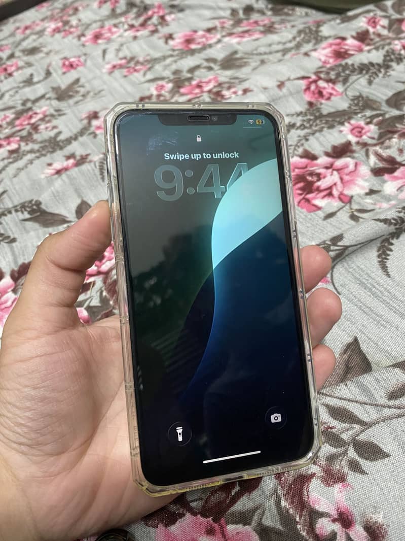 Apple iPhone 11 Pro Max 1
