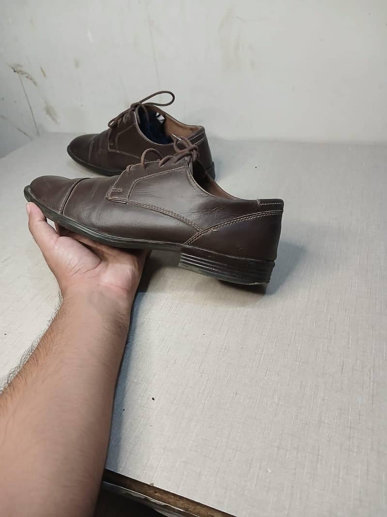 LEATHER SHOES 1