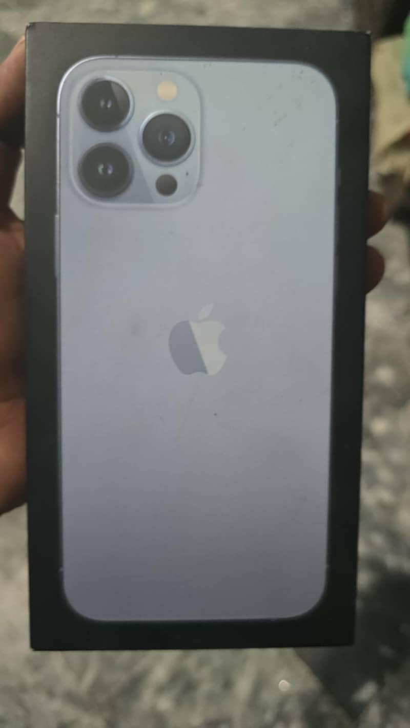 Apple iPhone 13 Pro Max 4