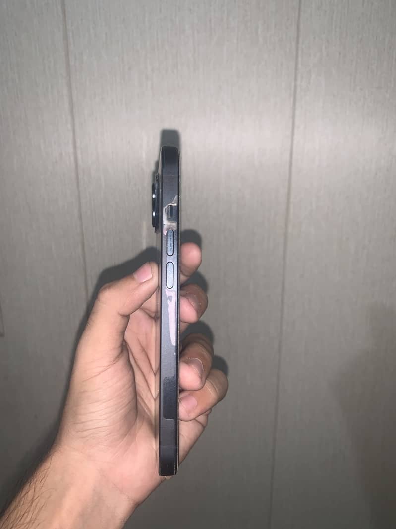 Apple iPhone 14 Pro 1