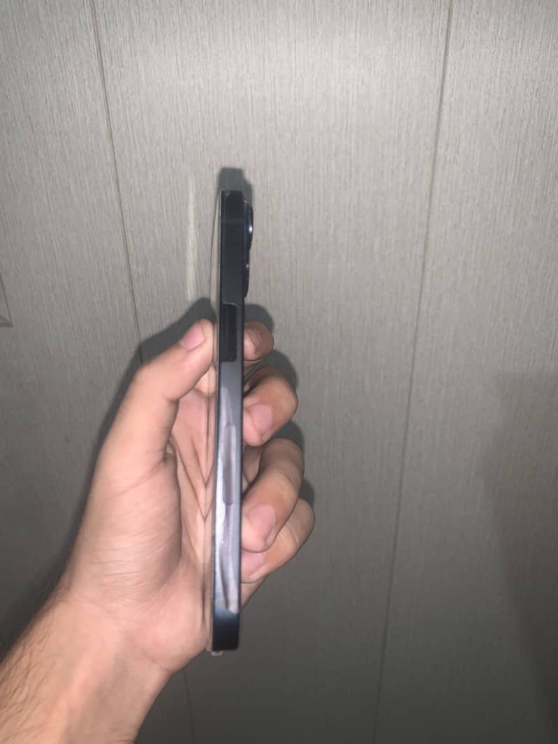Apple iPhone 14 Pro 3