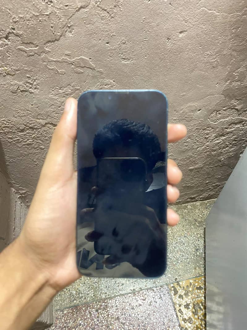 Apple iPhone 13 1