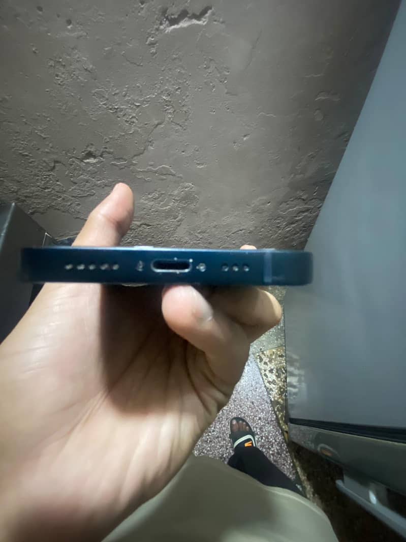 Apple iPhone 13 3