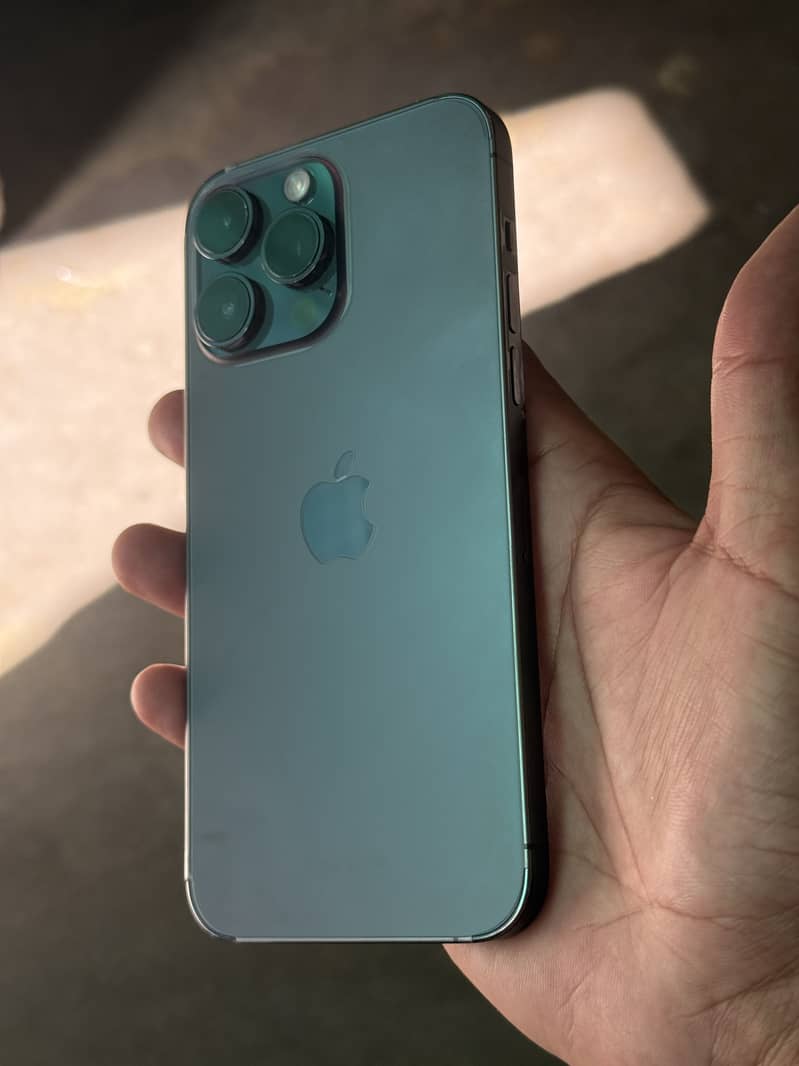 Apple iPhone 14 Pro Max 2