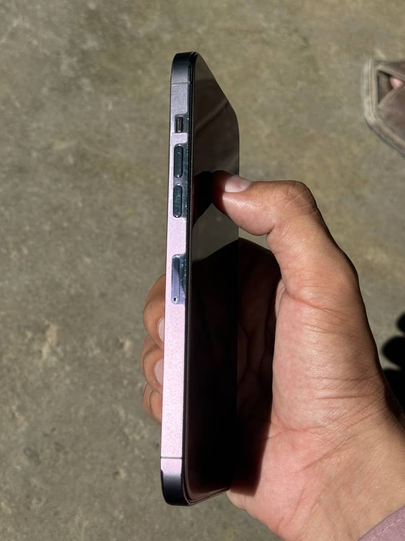 Apple iPhone 14 Pro Max 6