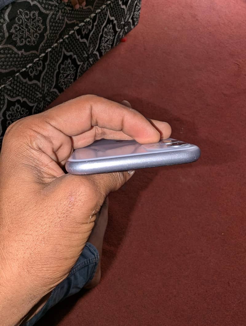 Apple iPhone 11 2