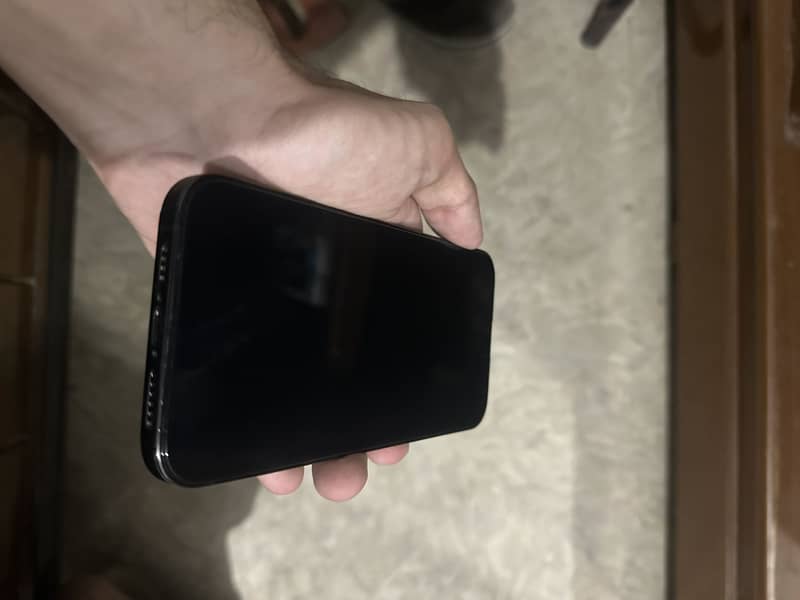 Apple iPhone 14 Pro Max 5