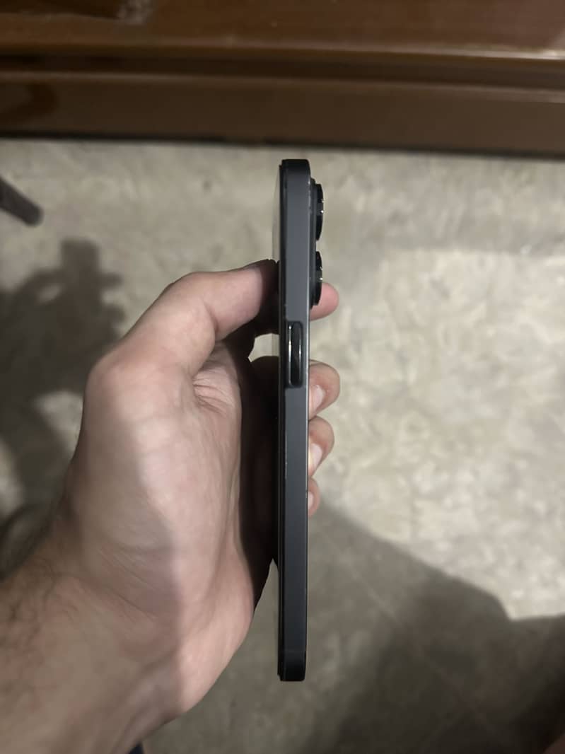 Apple iPhone 14 Pro Max 8