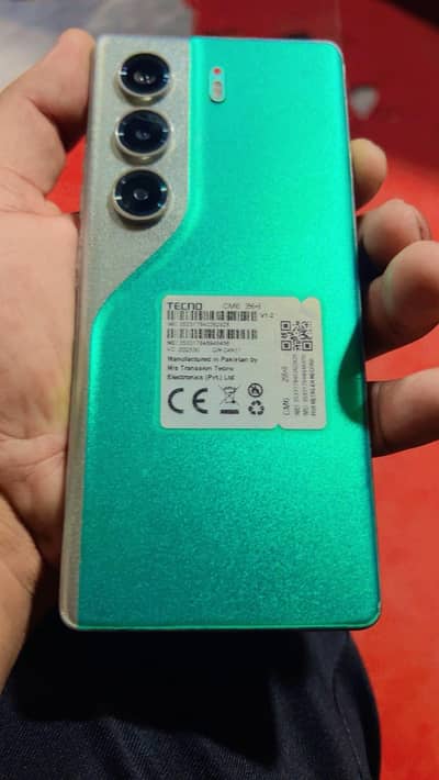 Tacno Camon 40 pro