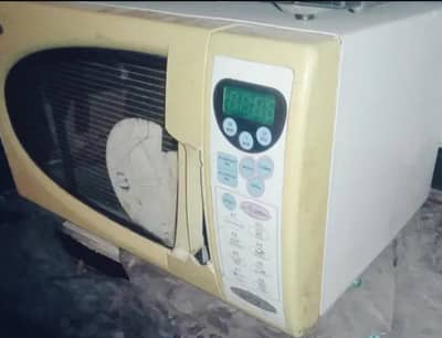Microwave oven