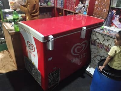 wall refrigerator 139k only