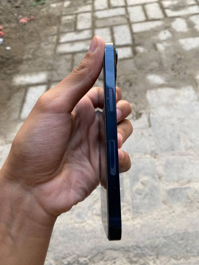 Apple iPhone 14 jv 0