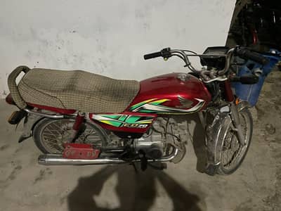 1 hand use bick for sale