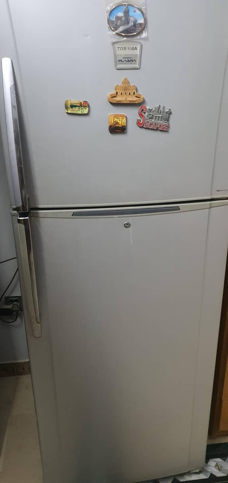 Refrigerator 0
