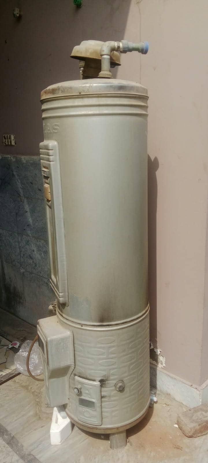 Gyser 1