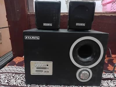 yeh bahir k speaker hain is liye name show nh ho rah tha