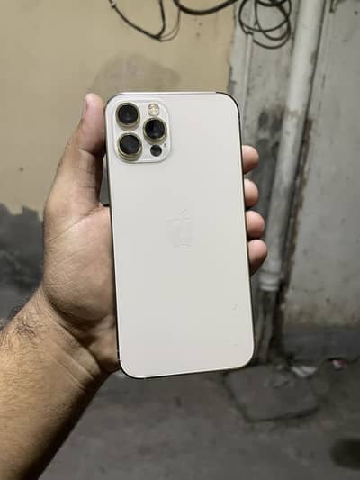 Apple iPhone 12 Pro with box