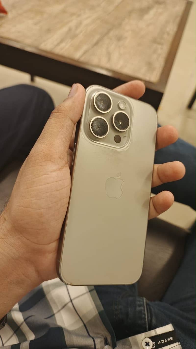 Apple iPhone 15 Pro 1