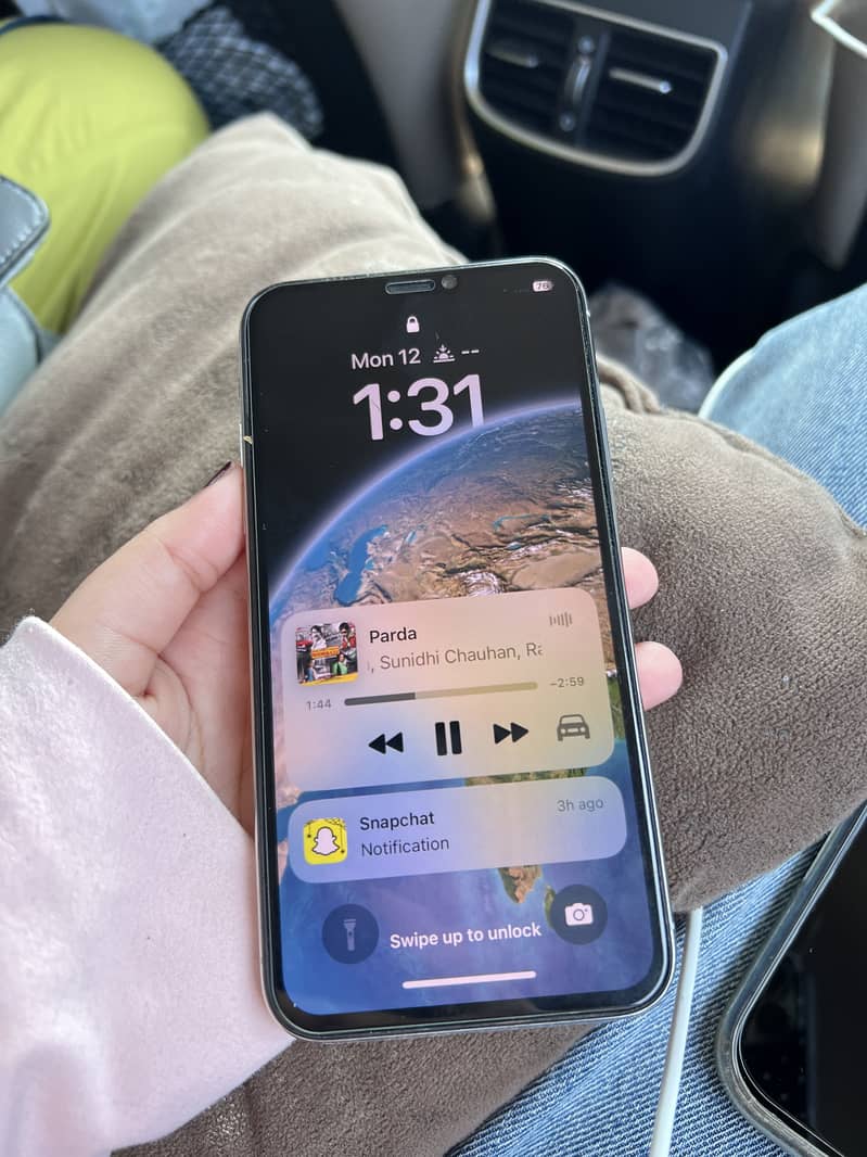 Apple iPhone X 3