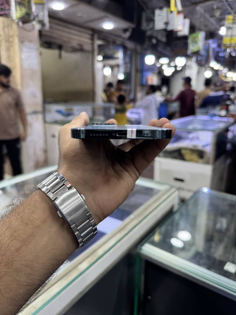 Apple iPhone 12 Pro Max 5
