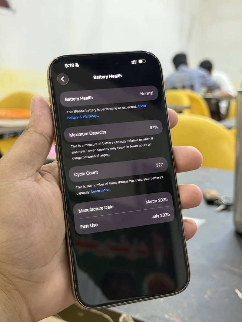 Apple iPhone 16 Pro Max 10