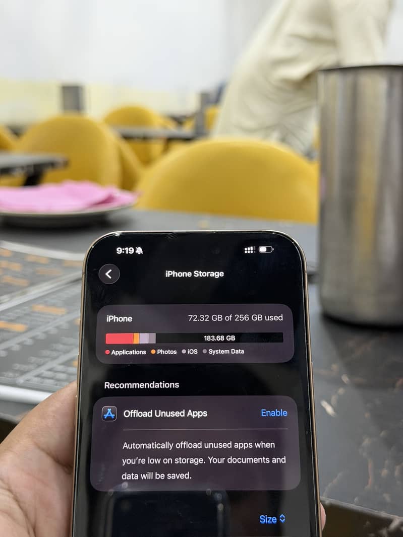 Apple iPhone 16 Pro Max 11