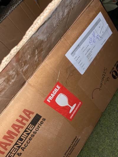 Ybr Genuine Fuel tank ( company-fitted  )