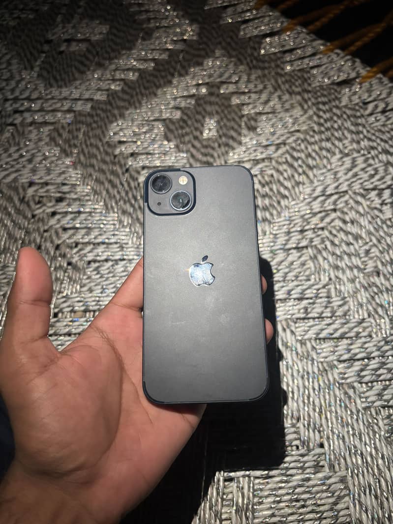 Apple iPhone 13 0