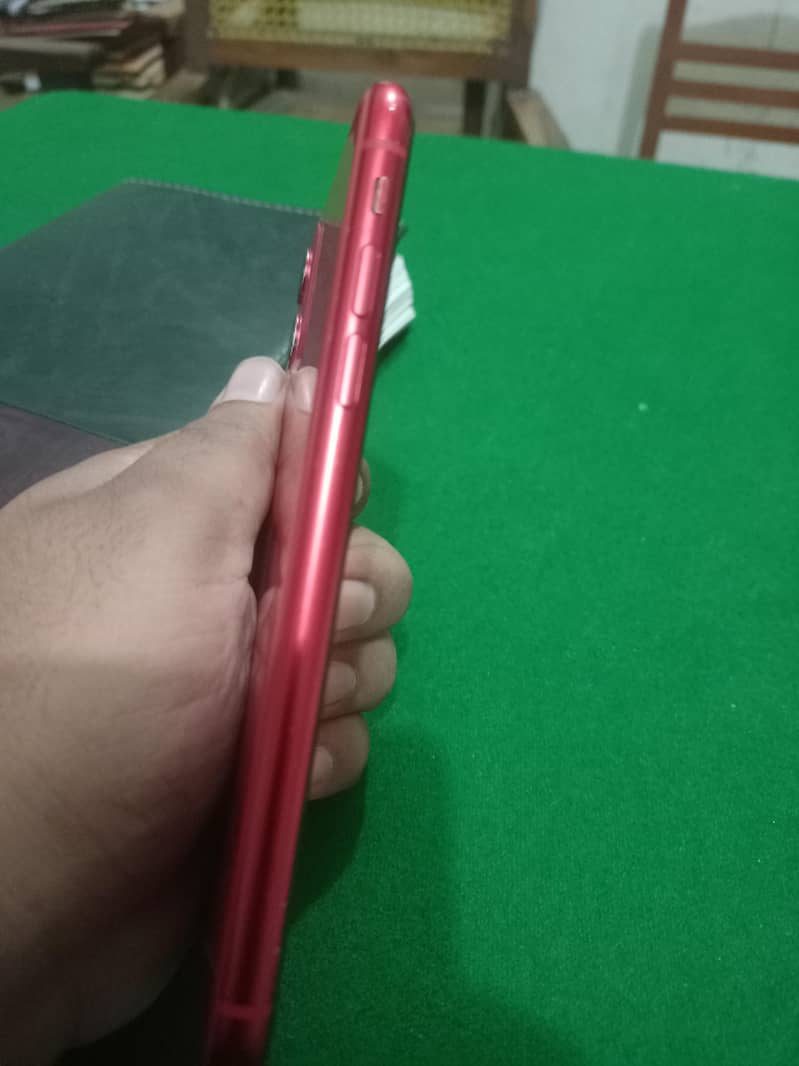 Apple iPhone 11 9