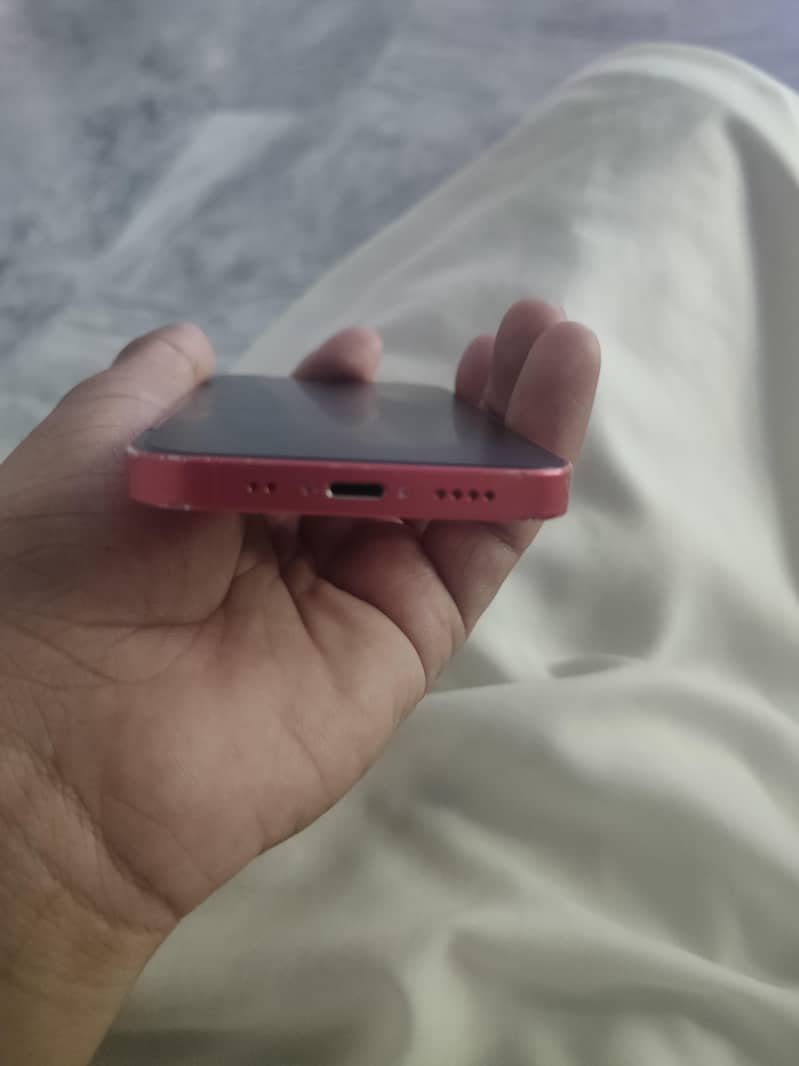 Apple iPhone 12 mini 4