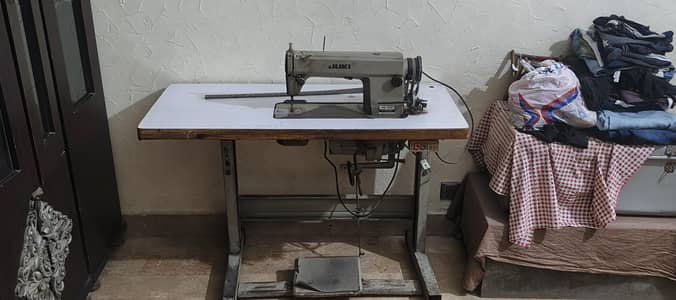 JUKI DDL-5550 Industrial Silai Machine Table ke Sath