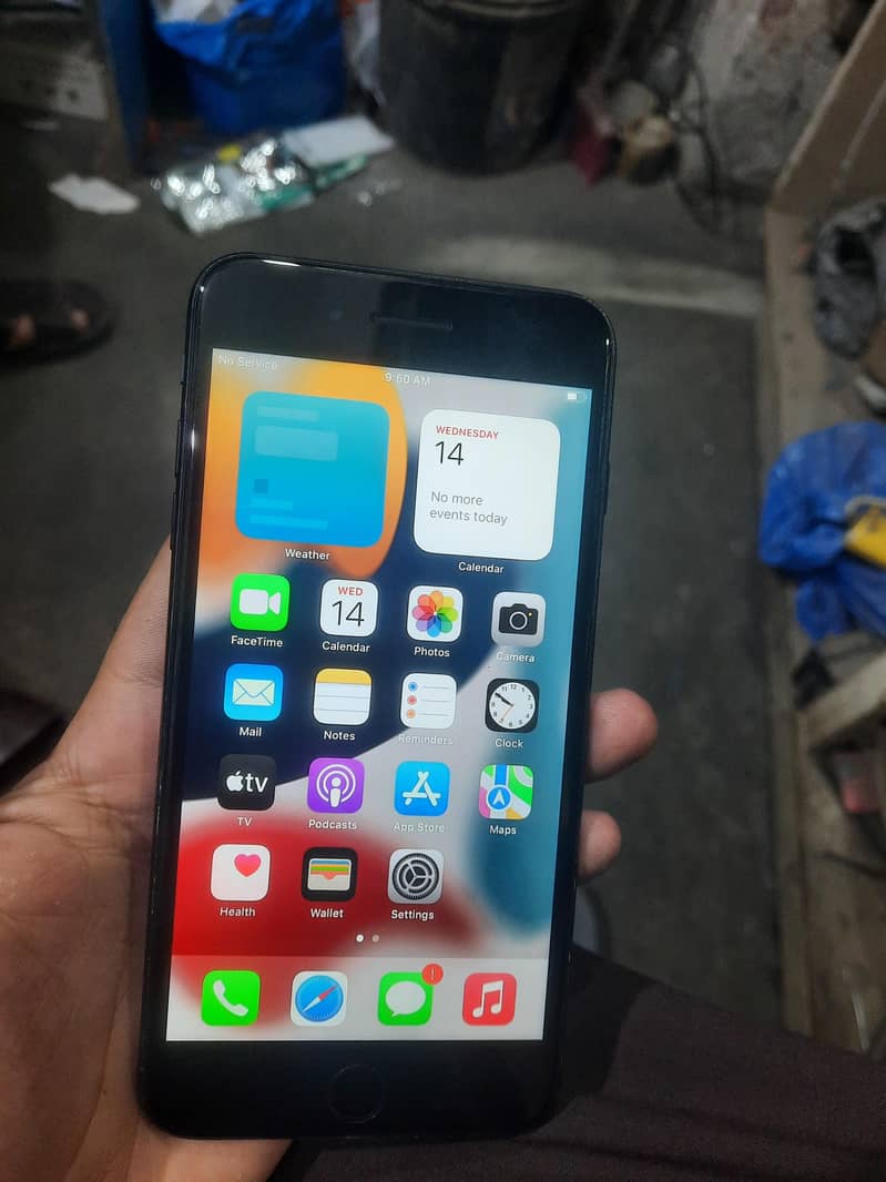 Apple iPhone 7 Plus 0