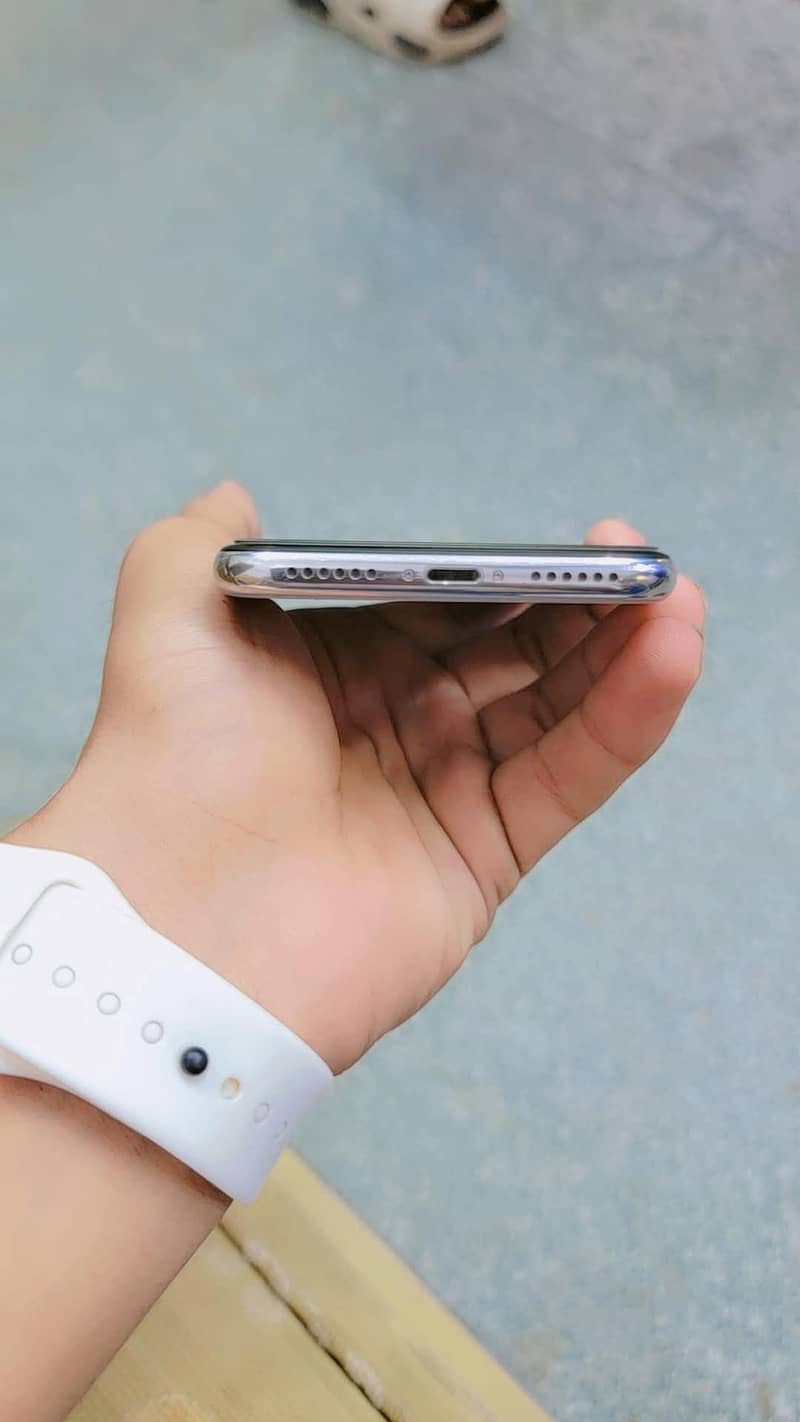 Apple iPhone X 2