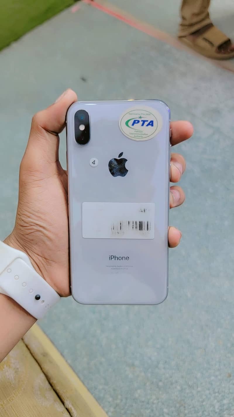 Apple iPhone X 3