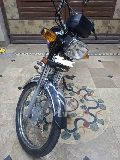 HONDA CD 70 2024 MODEL