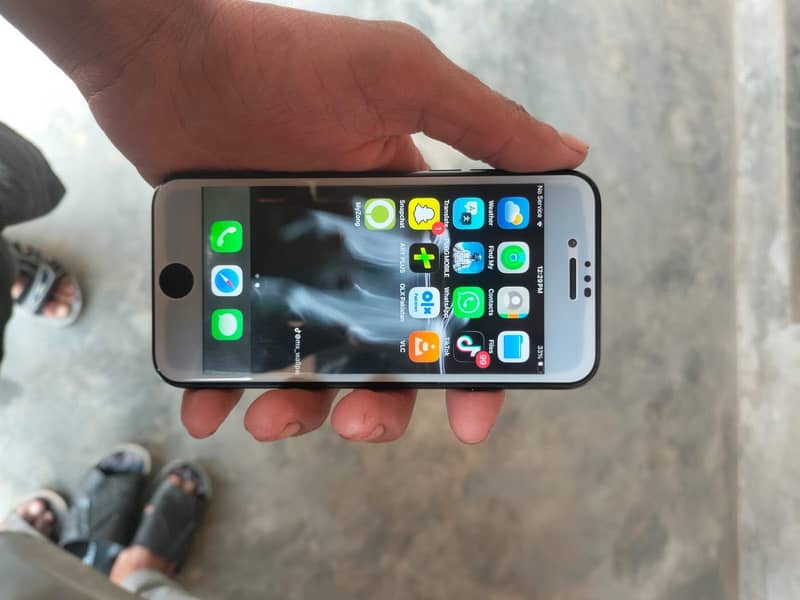 Apple iPhone SE 0