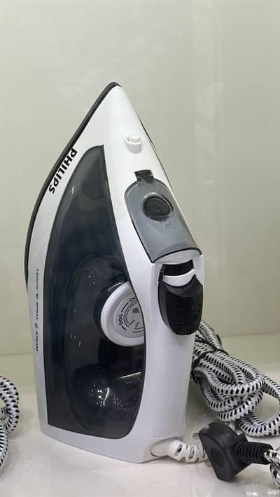Philips Steam & Spray Iron PH-60