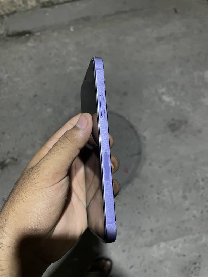 Apple iPhone 12 1