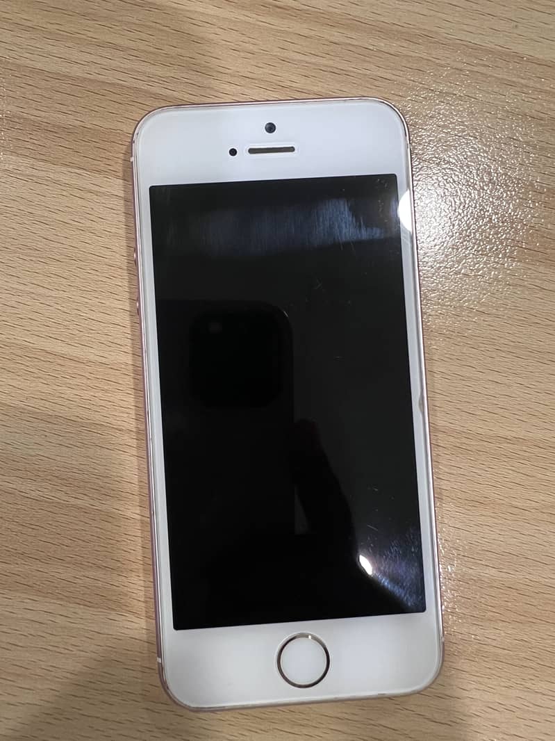 Apple iPhone SE first generation 2
