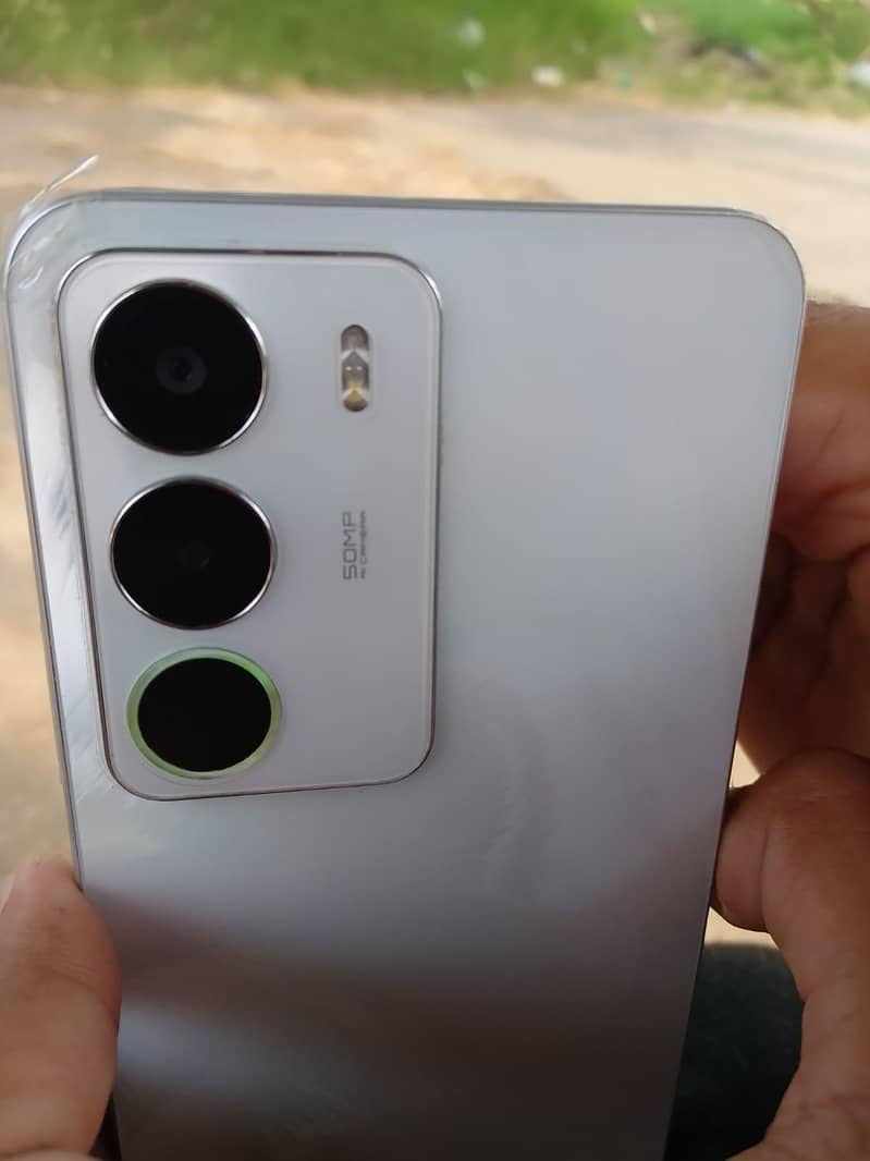 Realme C71 1