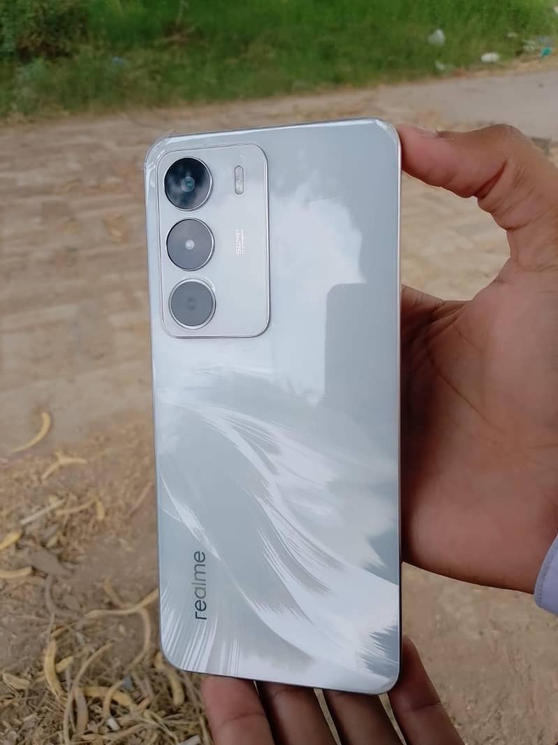 Realme C71 3