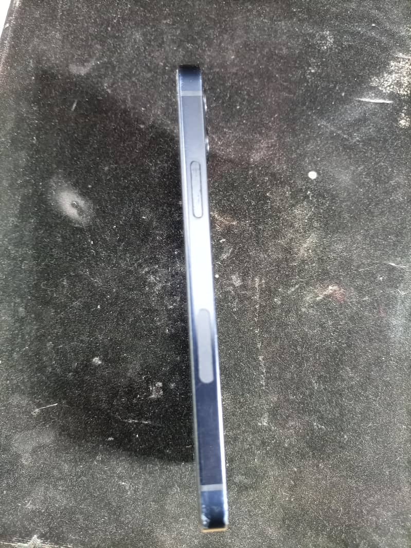 Apple iPhone 12 5