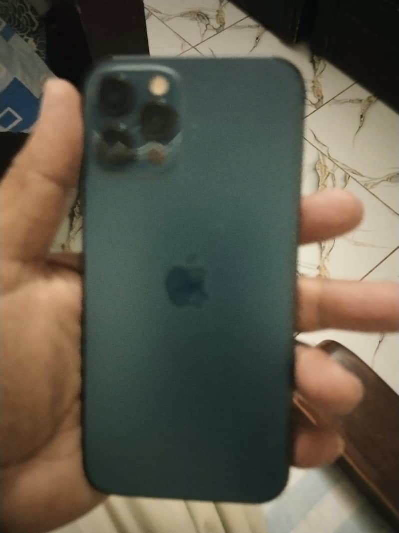 Apple iPhone 12 Pro 3