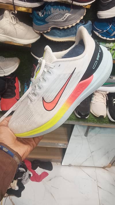 branded shoes and second hand