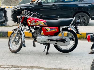 Bike only 1 year used just Home town Al Rehman garden phase 2